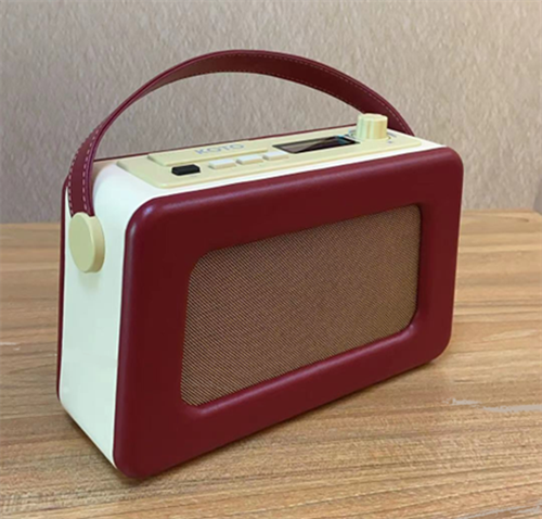 Enkel FM- och DAB-radio